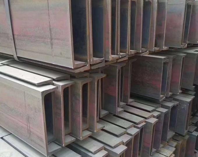 ASTM 炭素スチール Uチャネル パーリン U形金属チャネル 200X73X7mm 3